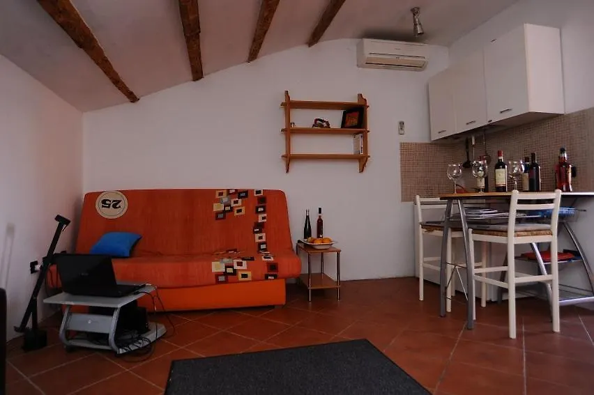 Relaxing & Cosy Apartments Pula 0*,  Croatia