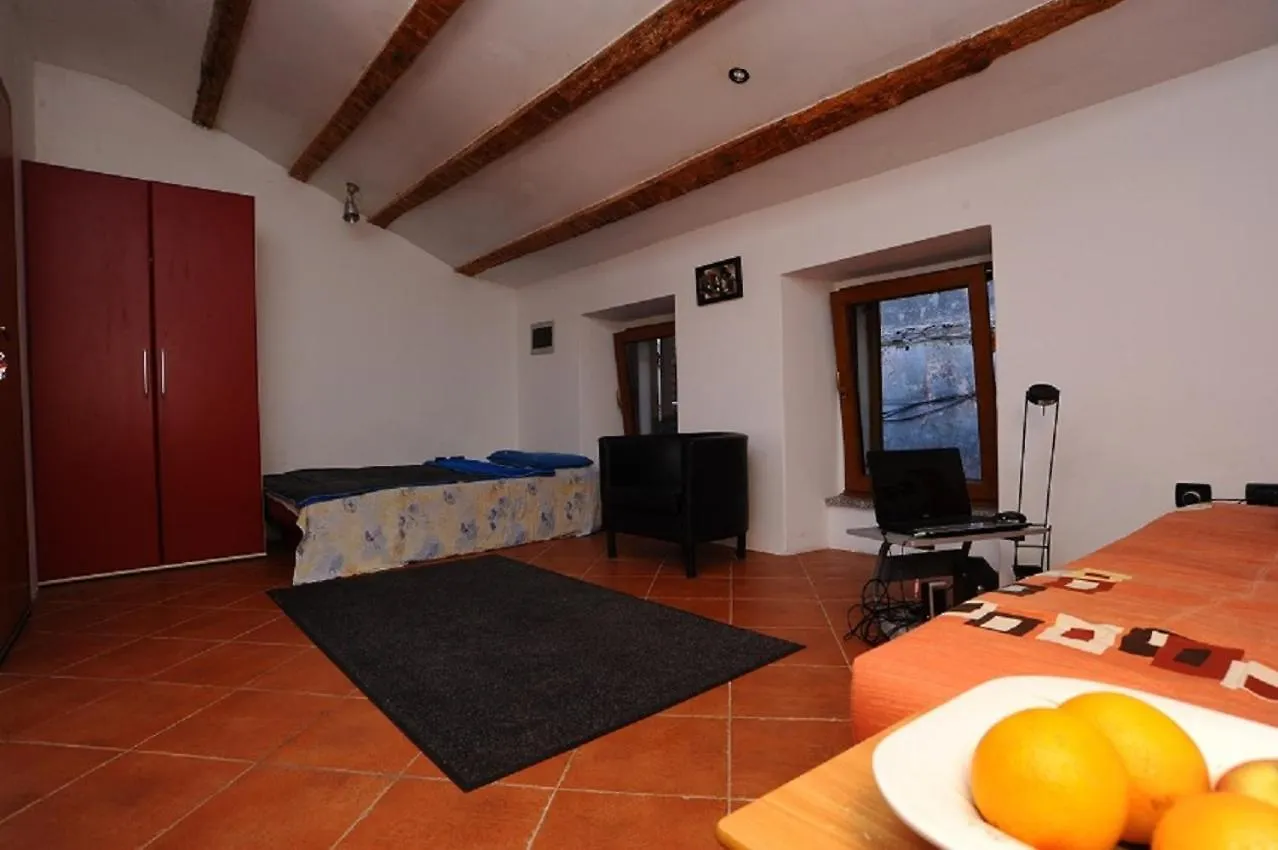Relaxing & Cosy Apartments Pula 0*,