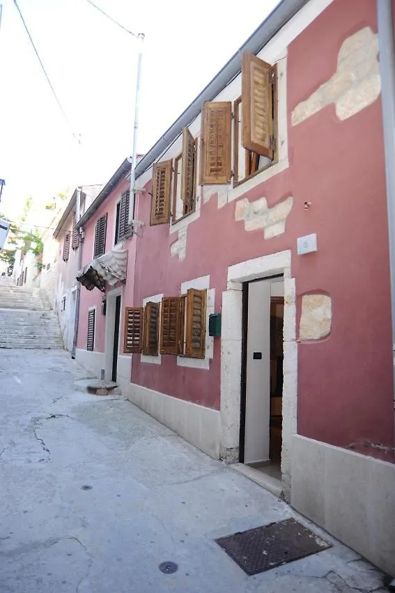 Relaxing & Cosy Apartments Pula 0*,